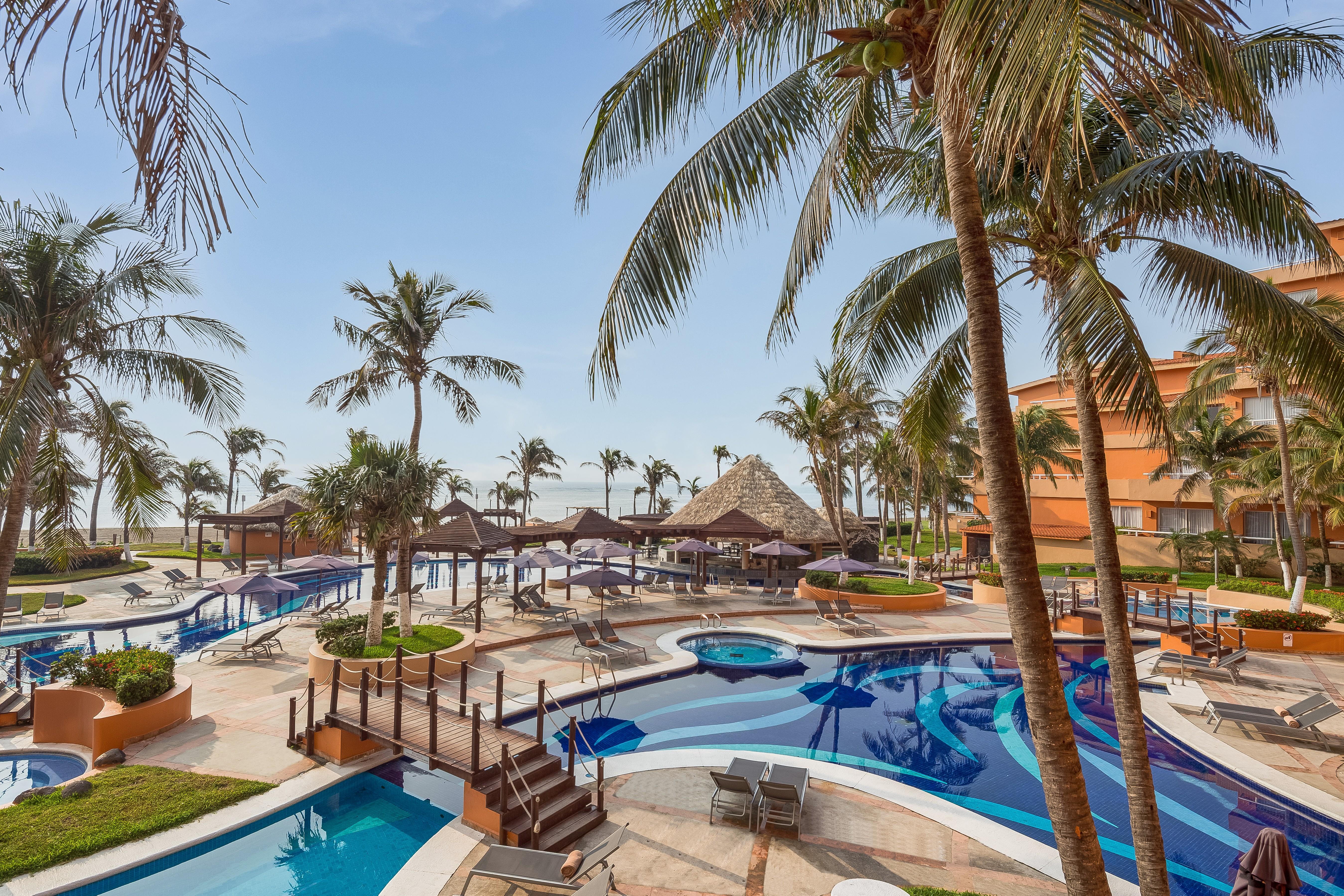 그랜드 피에스타 아메리카나 베라크루스 호텔 베라크루즈 외부 사진 The pool at the Iberostar Grand Hotel at Playa Paraíso