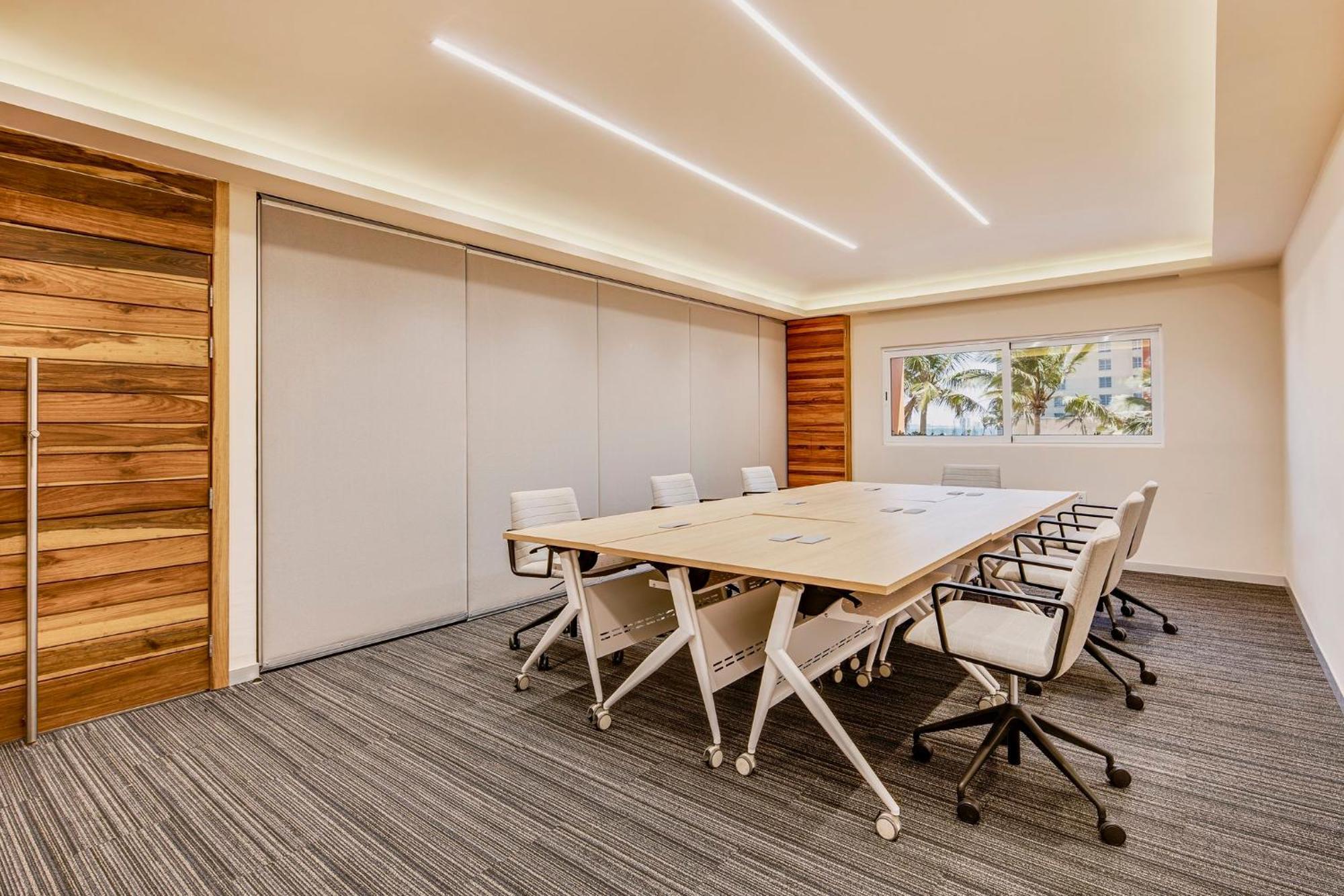 그랜드 피에스타 아메리카나 베라크루스 호텔 베라크루즈 외부 사진 Meeting room at the headquarters of the company in Madrid